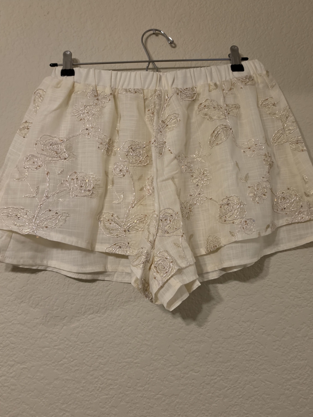 Ivory Embroidered Button-Up Top - Picture 6 of 7
